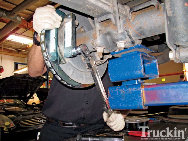 2004 GMC Sierra Brake Upgrades - Whoa, Baby!