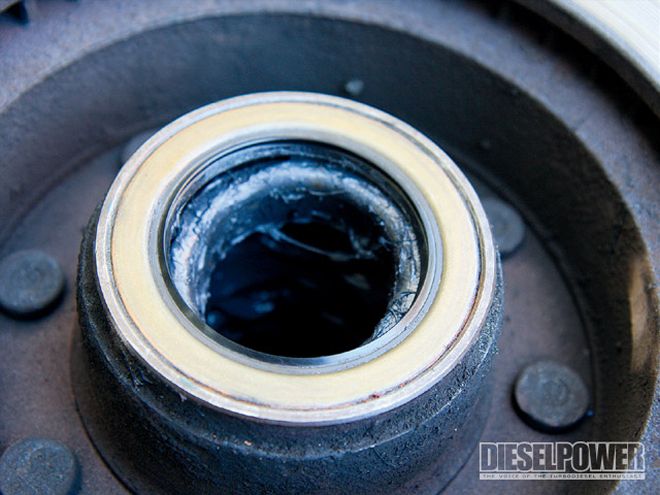 1997 Ford F350 - Step-By-Step Axle Repair