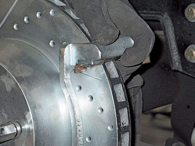 2004 Chevrolet Silverado Aftermarket Brakes Install - Short Stopping