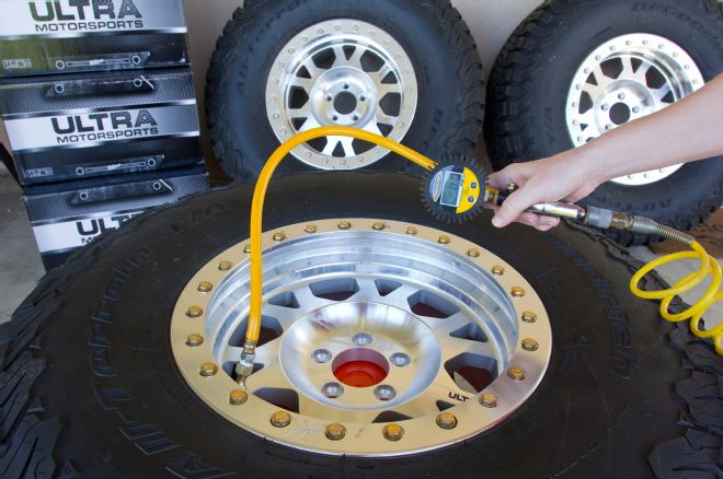 Inflating Bfgoodrich Ko2 All Terrain Tire