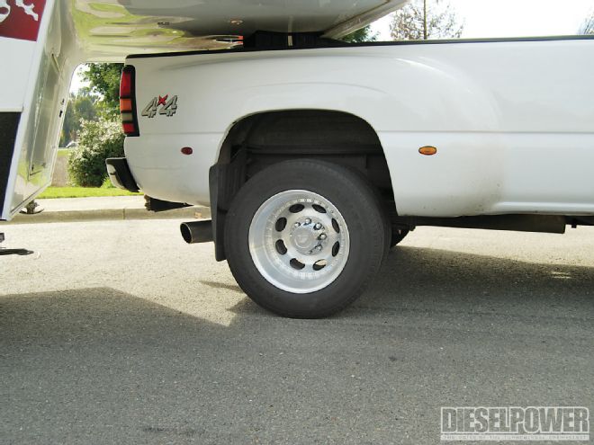 100,000-Mile Semi Tires For Dualies