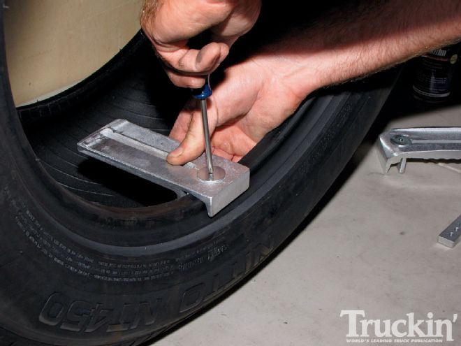 WheelWorks Tire Mount Mate - Taking Out the Guesswork