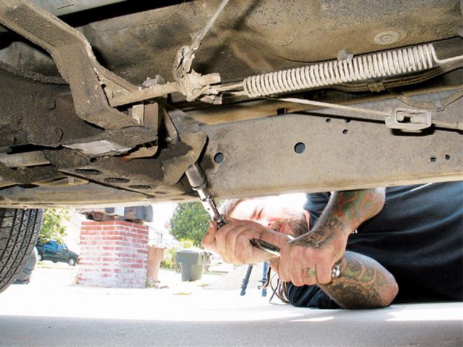 Retro Style for a 1990 Nissan Hardbody - Low-Buck Style