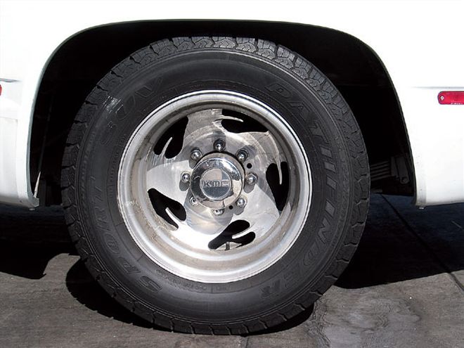 car Tires On A 1 Ton Pickup truck Tire