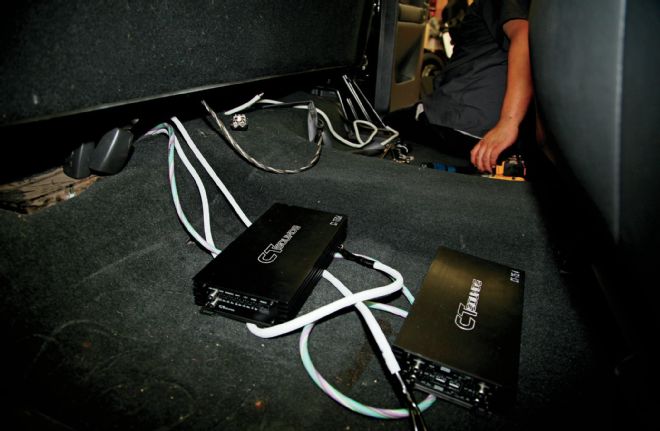 Mounting Amps