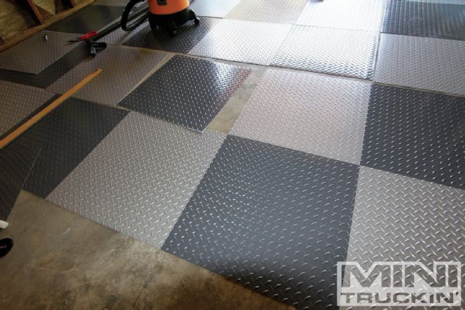 Looking Down - Laying Down The G-Floor