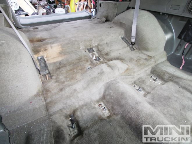 LMC Auto Carpet Install - Floor Restore