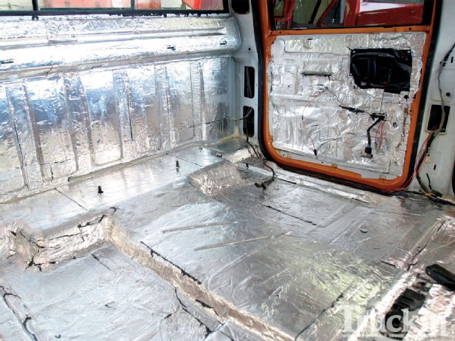 1997 Chevy Silverado Audio Upgrades - Truck Tunes
