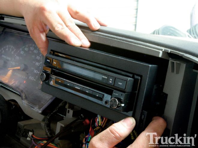 1997 Chevy Silverado Audio Upgrades - Truck Tunes