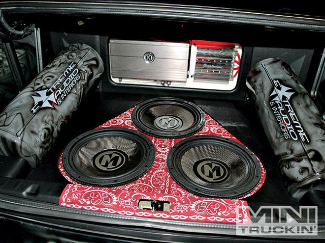 Extreme Audio and Kustoms - Extreme Shop Tour