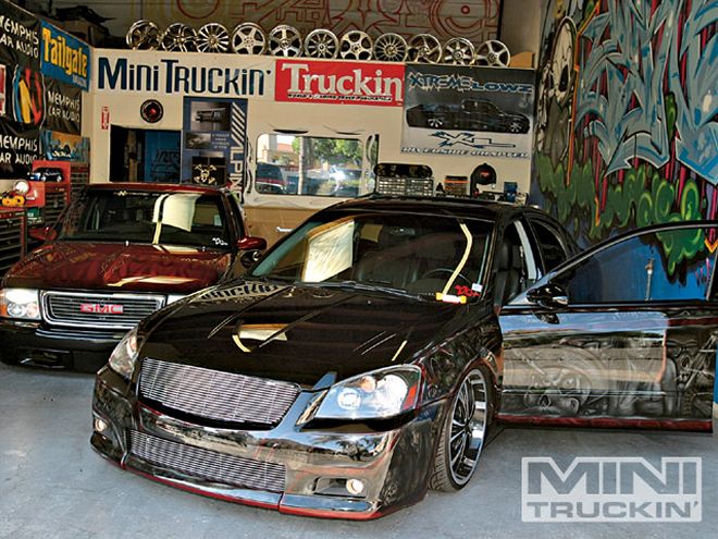 Extreme Audio and Kustoms - Extreme Shop Tour