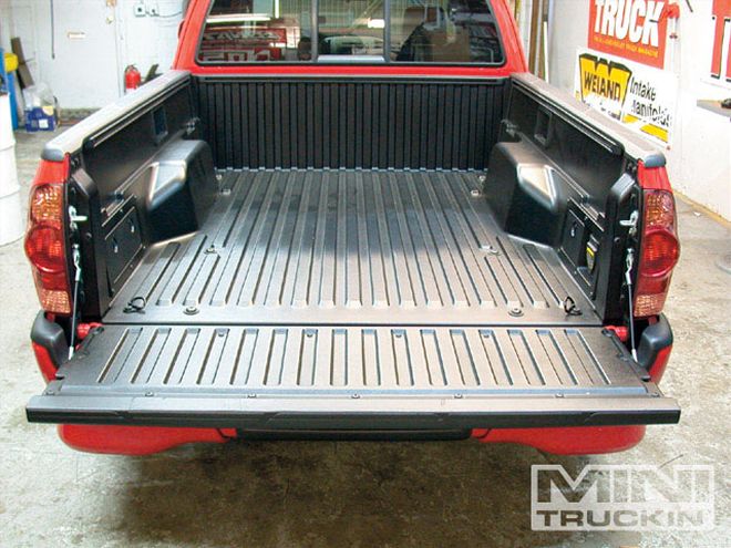 BedRug Install on a 2007 Toyota Tacoma - Make Your Bed