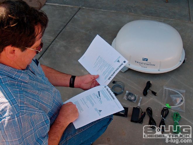 TracVision R5 SL Satellite Dish - A/V Entertainment - Dish It Out!