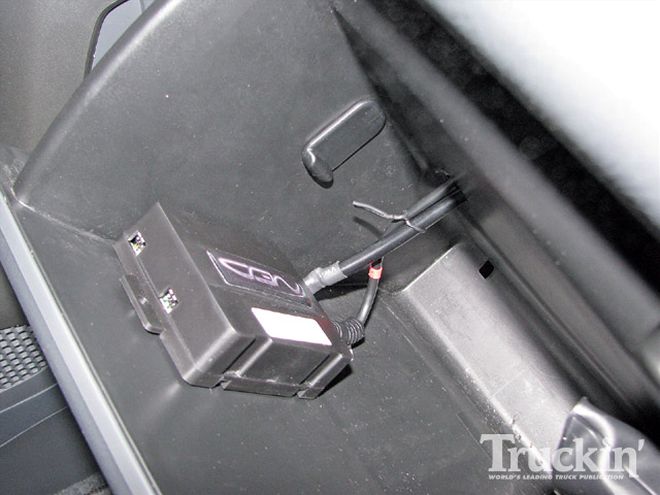 Neo iPod Interface Installation - Piloting The Future