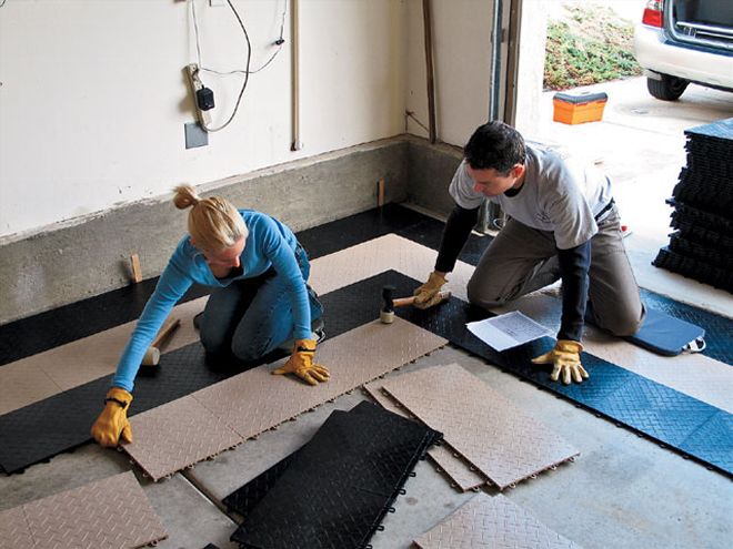 Snap Locks RaceDeck Garage Flooring - Easy Garage Floor