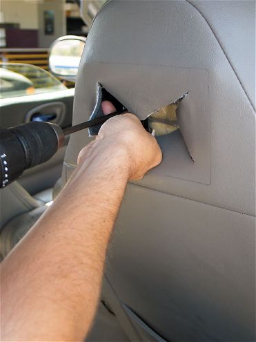 Headrest Monitor Install - Easy As A Snap