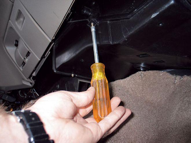 Fixing Up A 1996 Chevy 3500 Crew Cab Dually - Killing The Gremlins