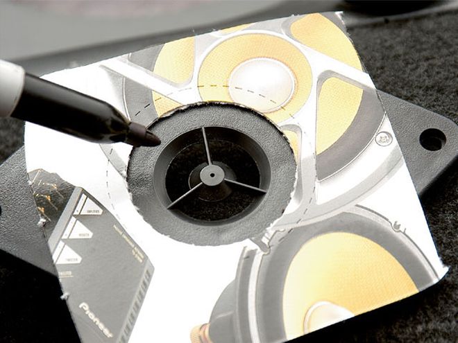 Pioneer Front  Speakers and Rear Speakers in a 2001 Chevy Truck - Standard-Cab Resonance