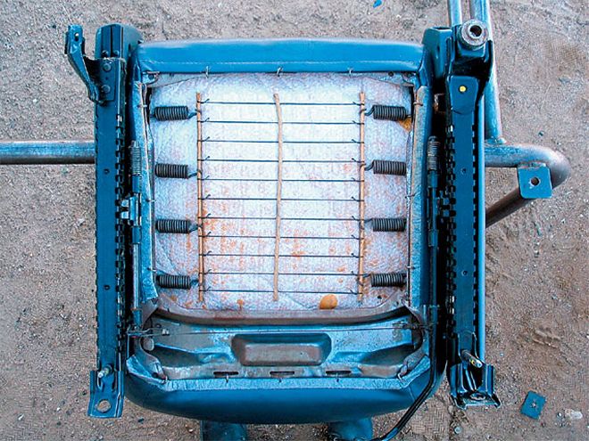 Bench Seat to Bucket Seat Conversion - Ditchin The Bench