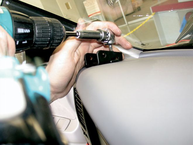 Stand-Alone Shift Light in a Toyota Tacoma - Get Your Shift Together