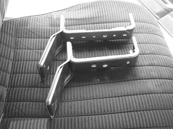 Nissan Hardbody Dashboard Swap - Dash Install - El Switcheroo, Part II