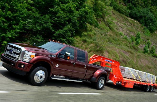 2015 Ford F 450 Side View 312000 Pound Tow Rating