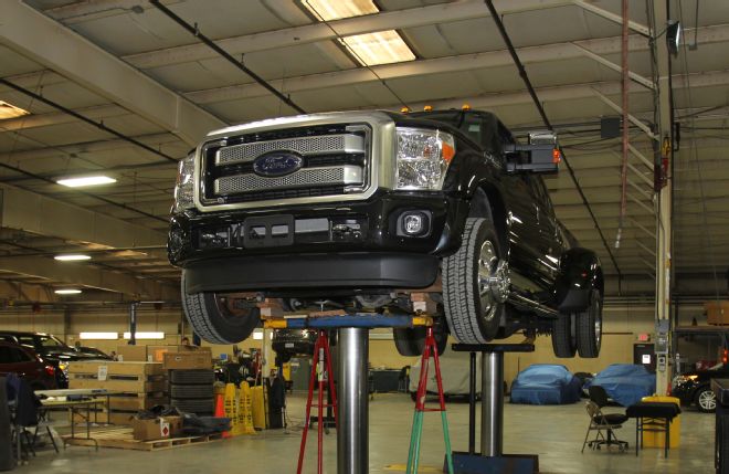 2015 Ford F 450 On Lift Front
