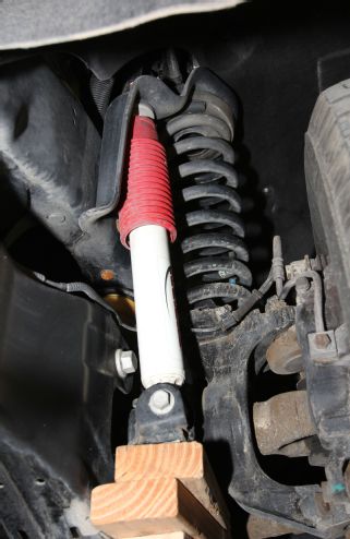 How 2015 Ford F-450 and 2015 Ram 3500 Trucks are Engineered to Pull 15 Tons