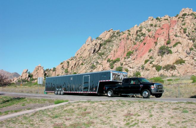 Ford Super Duty Towing Large 5th Wheel Trailer