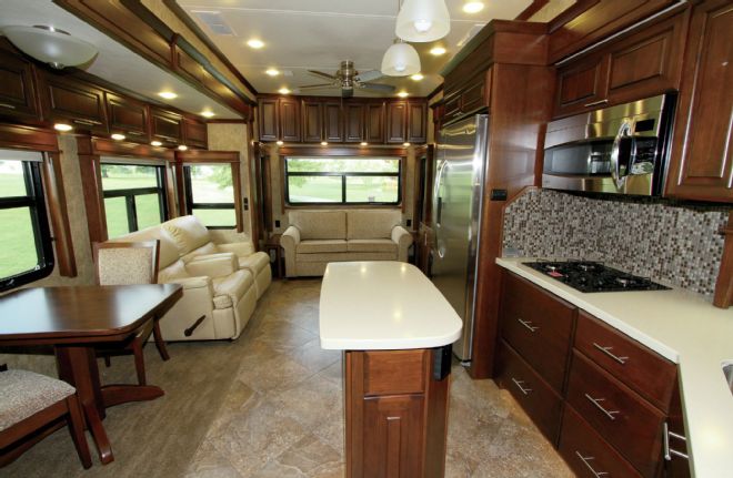 Continental Coach Fifth Wheel Trailer 06