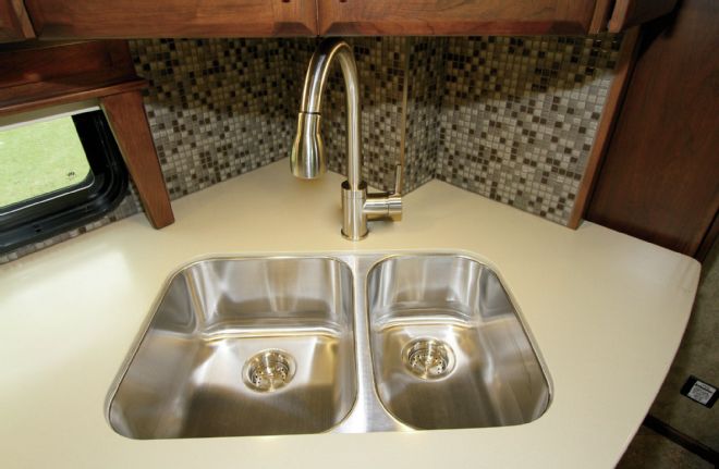 Continental Coach Fifth Wheel Trailer Road Test