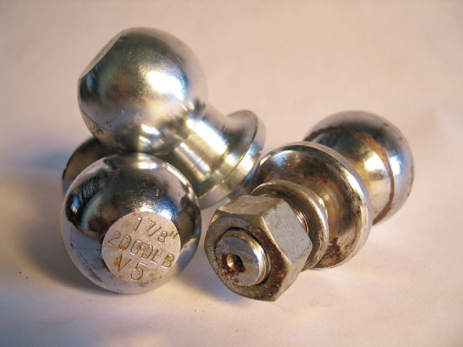 Anatomy Of The Hitch Ball: The Variety Of Hitch Balls Explained