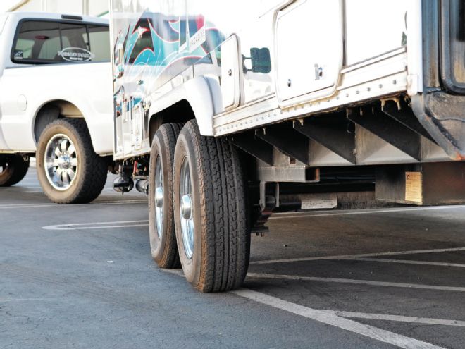 level Load Airbags Vs Springs trailer Tires