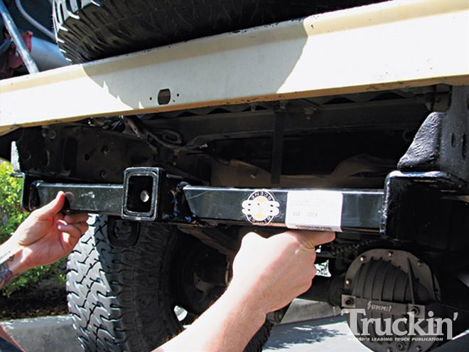 Street Scene Hidden Hitch - Stealth Towing