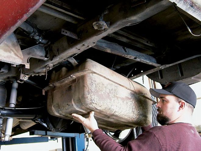 Fuel Tank And Receiver Hitch On A 1972 Chevy Suburban - Tank And A Hitch