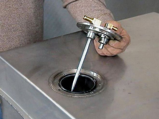 Fuel Tank And Receiver Hitch On A 1972 Chevy Suburban - Tank And A Hitch